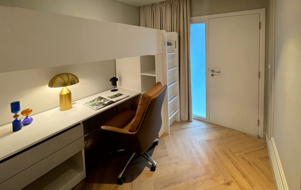 Maid_s room(1)
